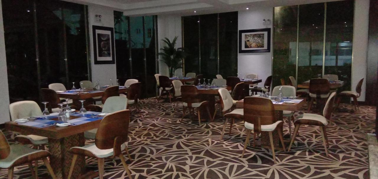Summerset Continental Hotel By Usuma Mobushipe Buitenkant foto