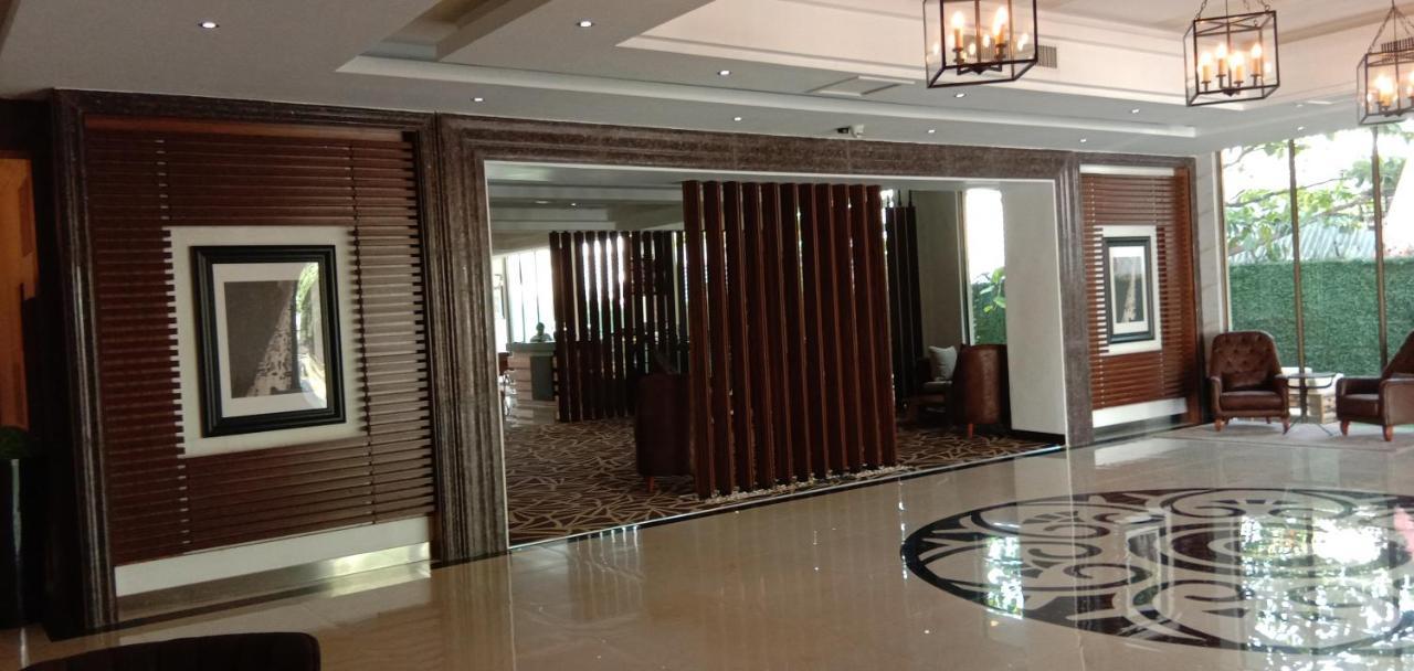 Summerset Continental Hotel By Usuma Mobushipe Buitenkant foto